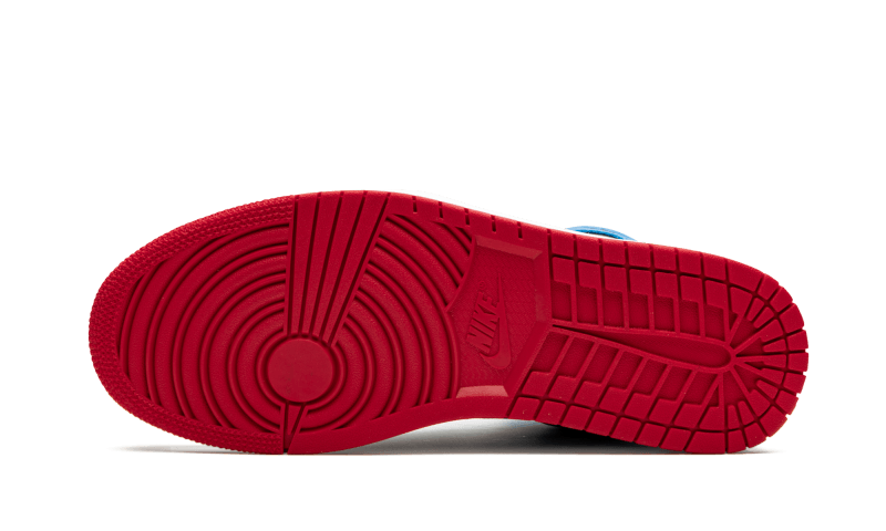 Air Jordan 1 High OG UNC nach Chicago