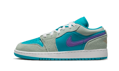 Air Jordan 1 Low SE Light Bone Aquatone