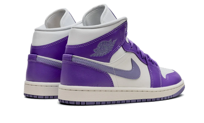 Air Jordan 1 Mid Action Traube