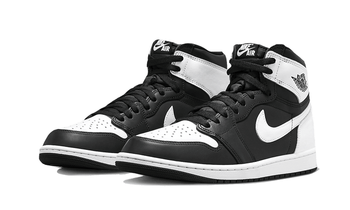 Air Jordan 1 Retro High OG Black White detail 2