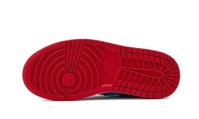 Air Jordan 1 Retro Low OG UNC nach Chicago