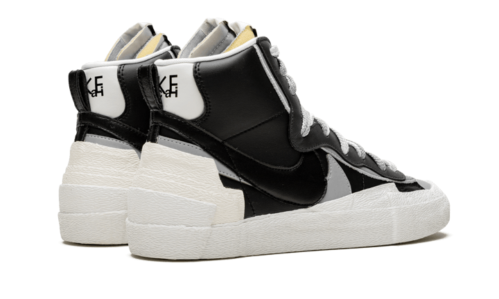 Nike Blazer Mid Sacai Schwarz Grau