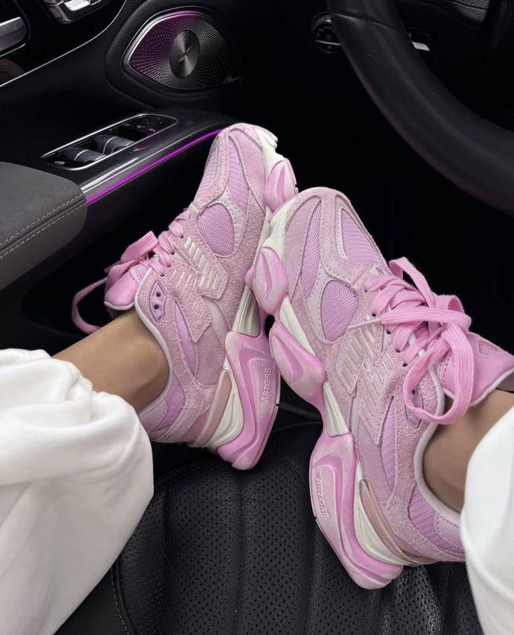 New Balance 9060 – ASOS-exklusiver rosa Überfarbton