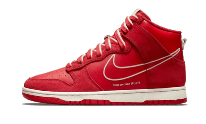 Nike Dunk High First Use University Red