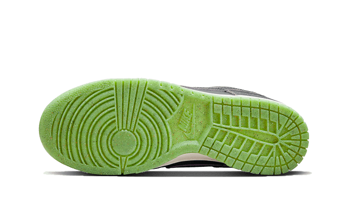 Nike Dunk Low Swoosh Shadow Eisengrau