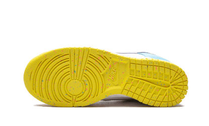 Nike Dunk Low SE Easter