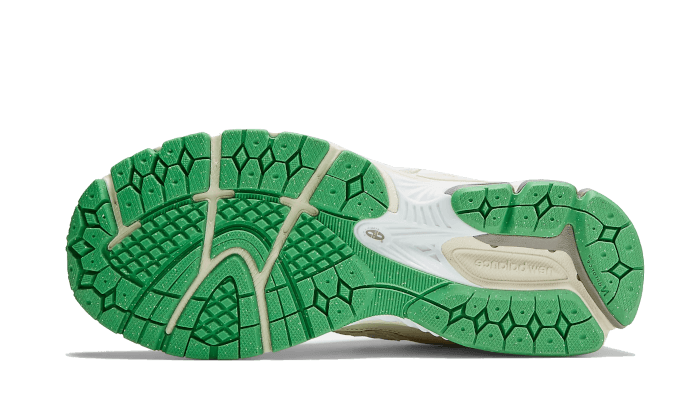 New Balance 2002R GANNI Turteltaube