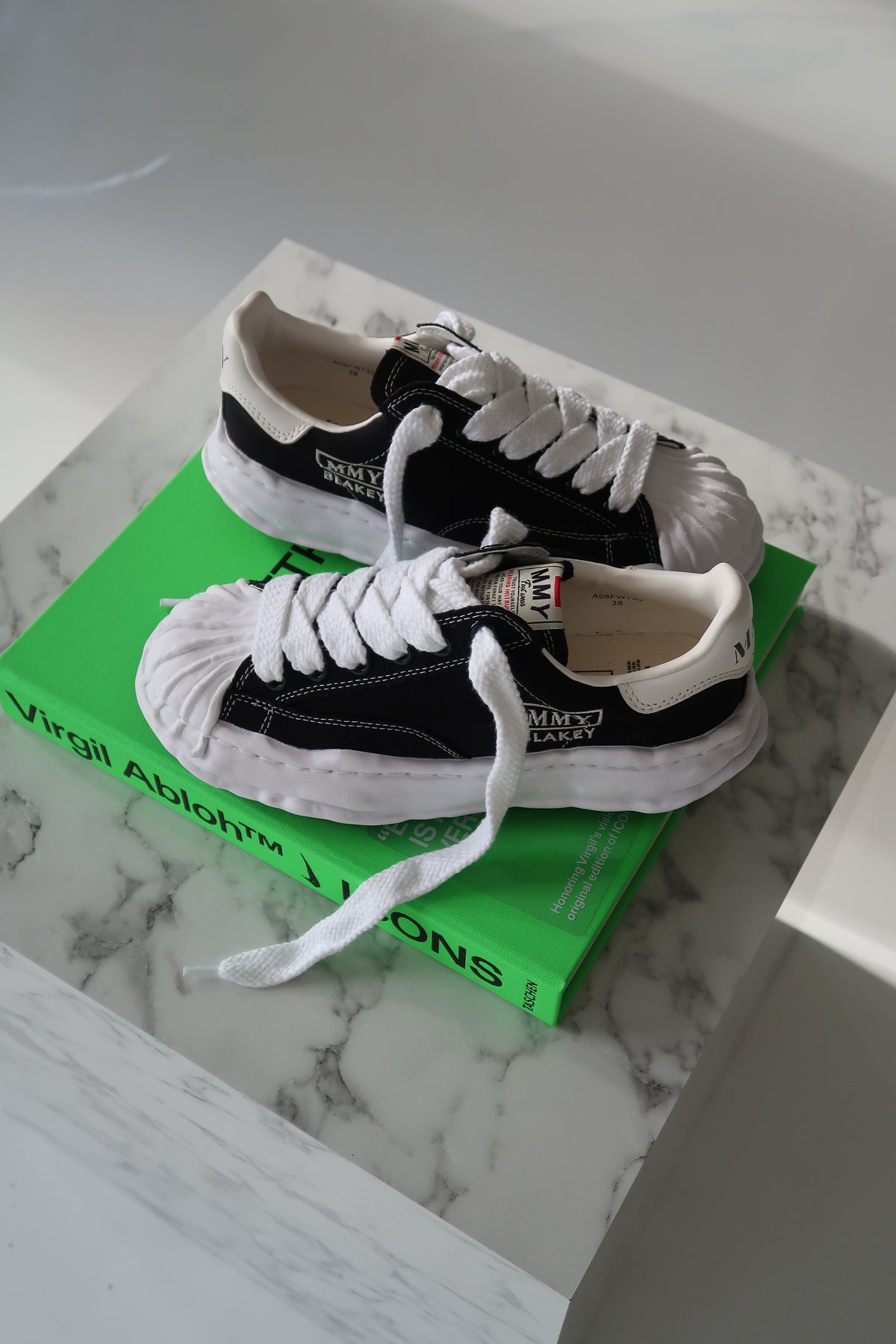 Maison Mihara Yasuhiro Blakey OG Sole Canvas Low Schwarz