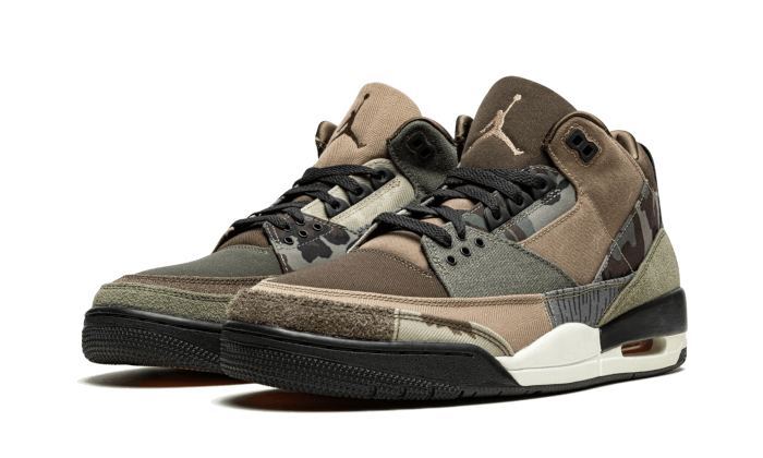 Air Jordan 3 Retro Patchwork Camo detail 2