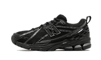 New Balance 1906R Black Grey