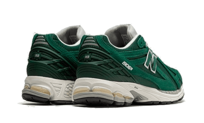 New Balance 1906R Green Suede Metallic Silver