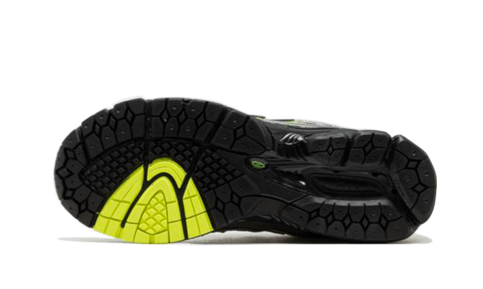 New Balance 1906R Volt Schwarz