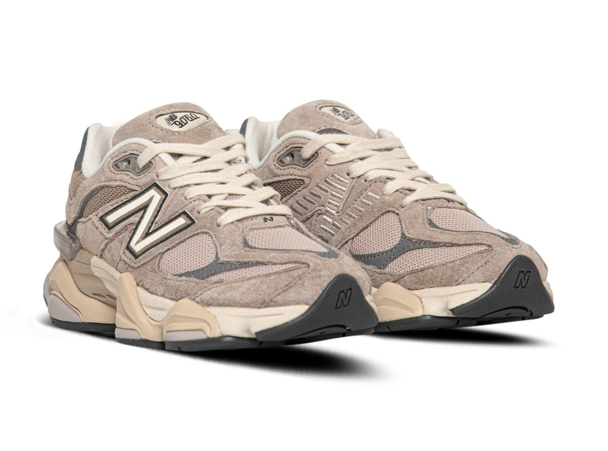 New Balance 9060 Driftwood Castlerock