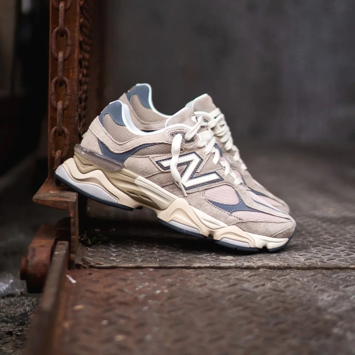 New Balance 9060 Driftwood Castlerock