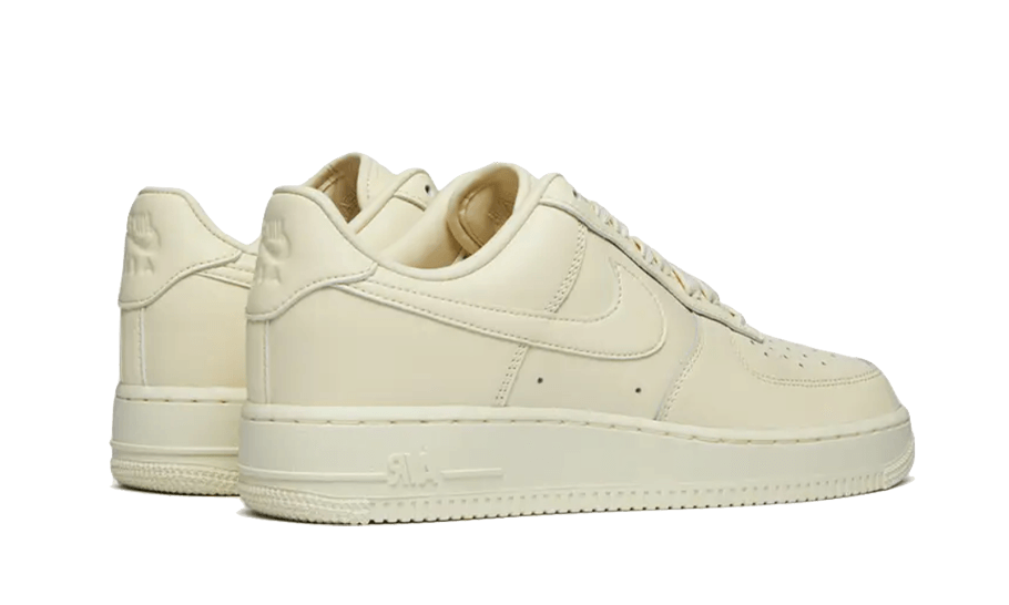 Nike Air Force 1 Low Kokosmilch