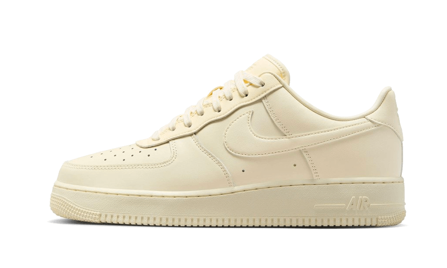 Nike Air Force 1 Low Kokosmilch