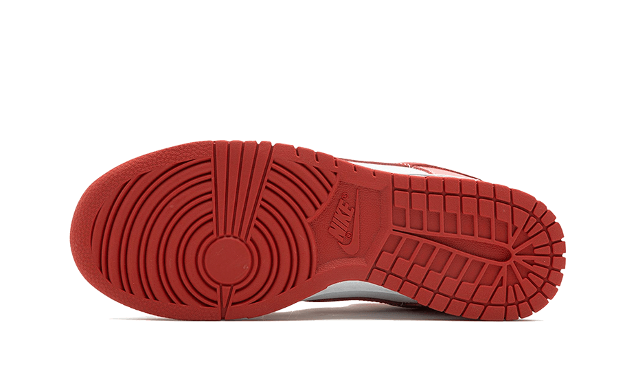 Nike Dunk Low Roter Sternenstaub