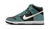 Nike SB Dunk High Grünes Wildleder