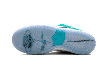 Nike SB Dunk Low April Skateboards
