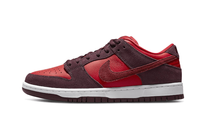 Nike SB Dunk Low Kirsche