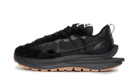 Nike Vaporwaffle Sacai Black Gum
