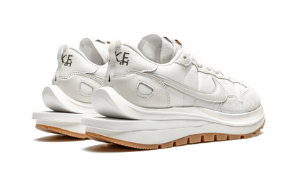 Nike Vaporwaffle Sacai Sail Gum