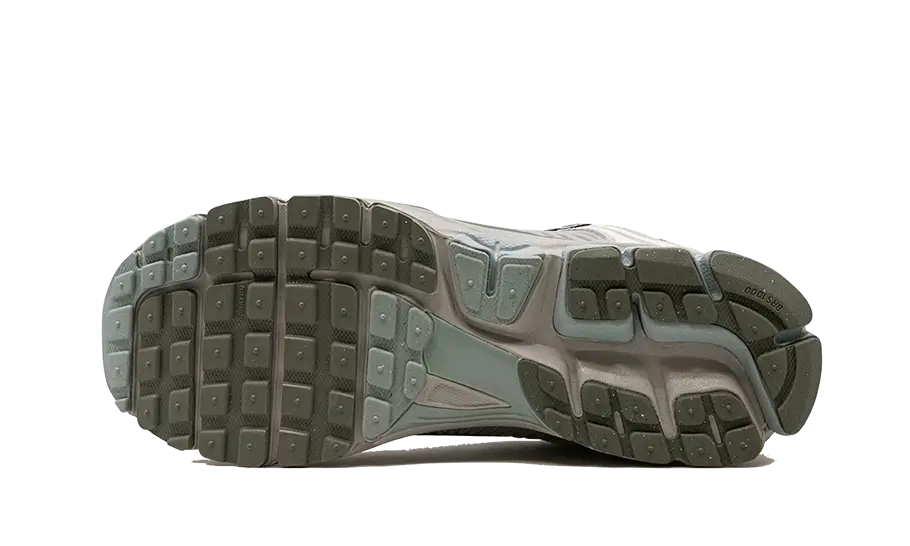 Nike Zoom Vomero 5 Helles Erzholzbraun Waffenkammerblau