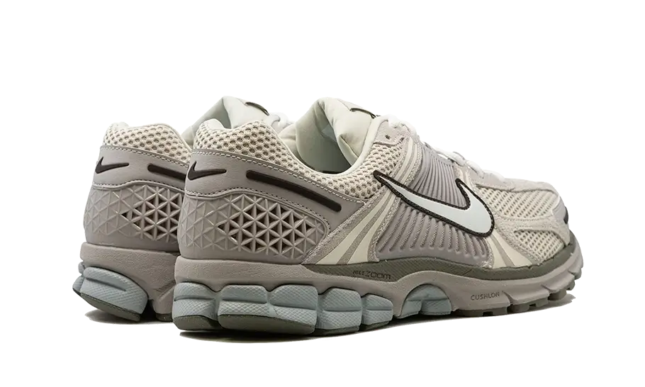 Nike Zoom Vomero 5 Helles Erzholzbraun Waffenkammerblau