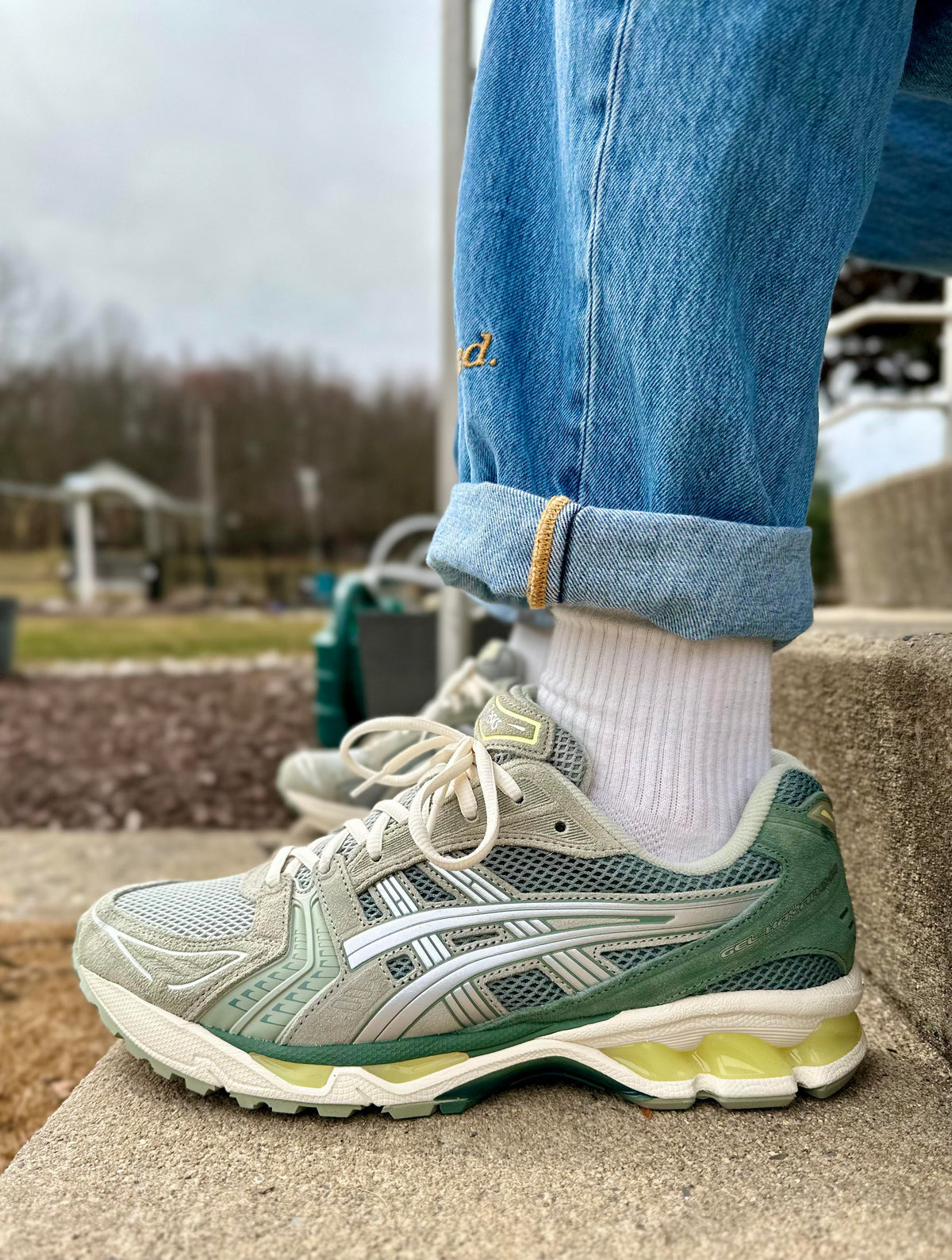 ASICS Gel-Kayano 14 Olivgrau