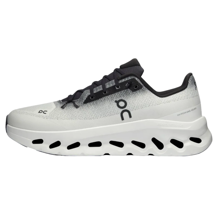 On Running Cloudtilt Black Ivory (Women's) zijkant