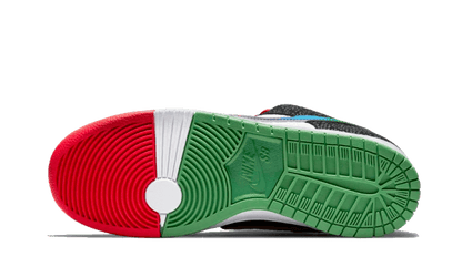 Nike SB Dunk Low Was zum Teufel