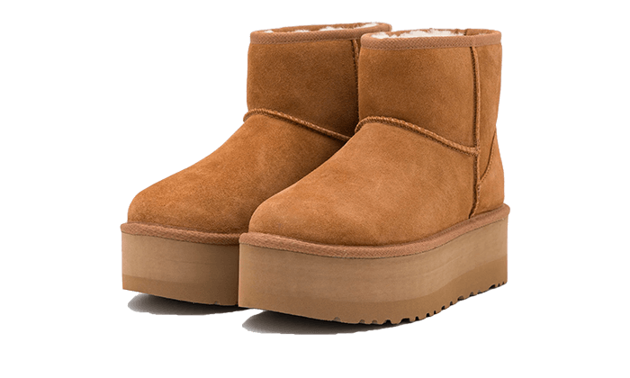 UGG Classic Mini Plateaustiefel Kastanie
