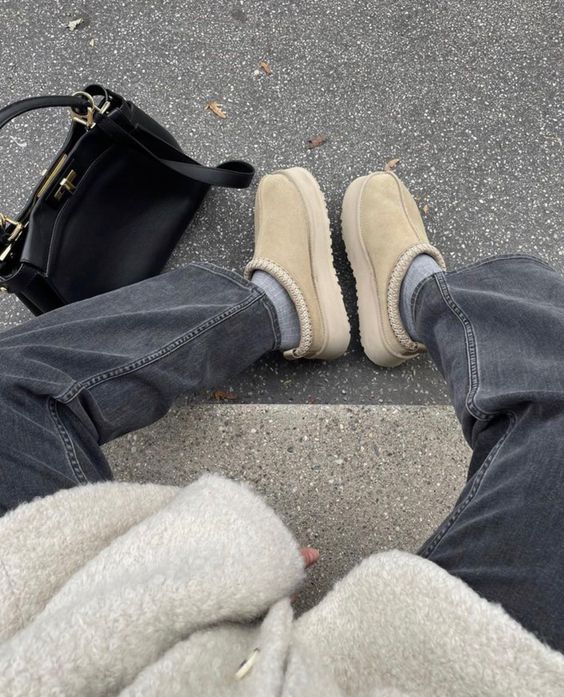 UGG Tazz Slipper Senfkorn