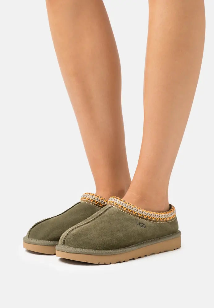 UGG Tasman Slipper Burnt Olive Schwarz